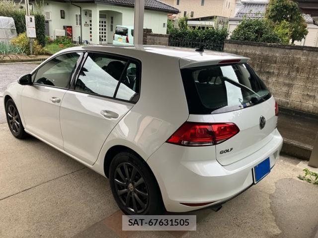 VolksWagen GOLF 2015-01 8882961-2