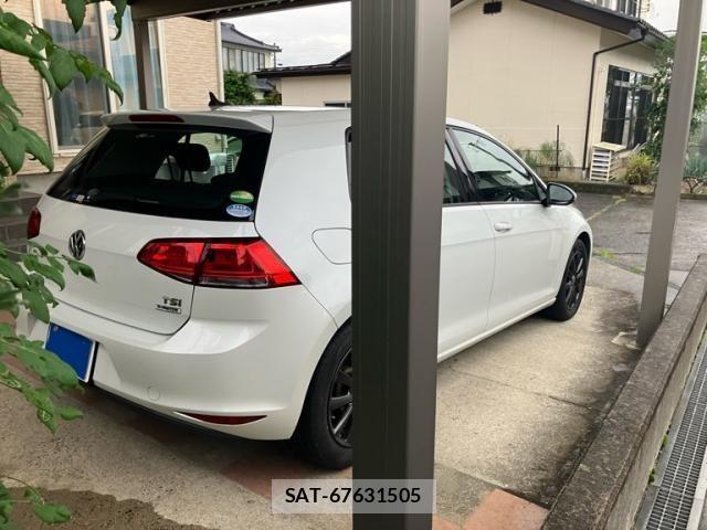 VolksWagen GOLF 2015-01 8882961-4