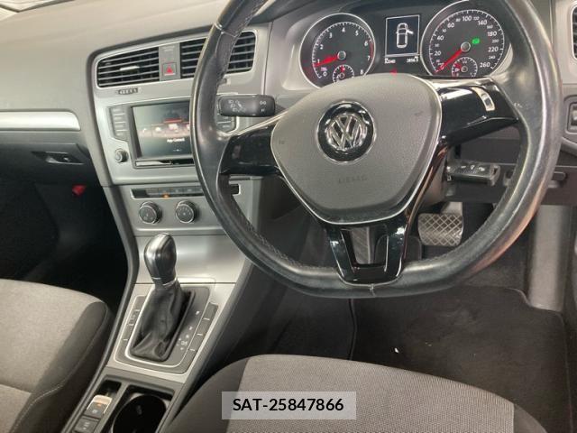 VolksWagen GOLF 2016-10 8882964-15