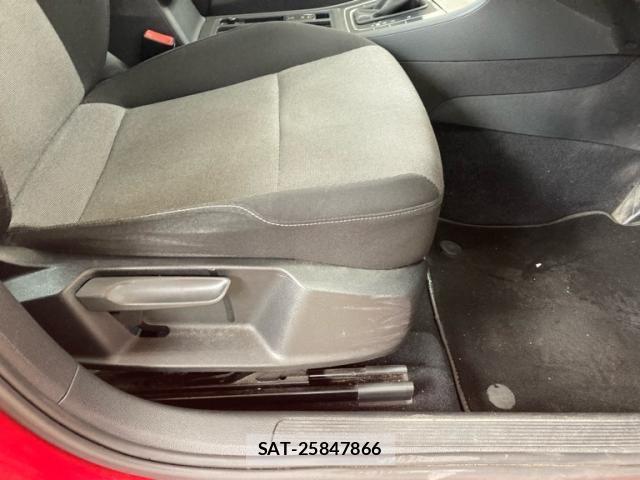 VolksWagen GOLF 2016-10 8882964-17