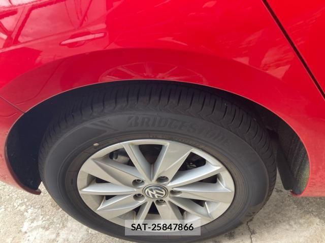 VolksWagen GOLF 2016-10 8882964-6