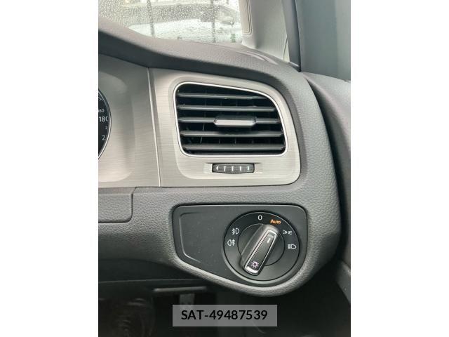 VolksWagen GOLF 2015-09 8882963-15