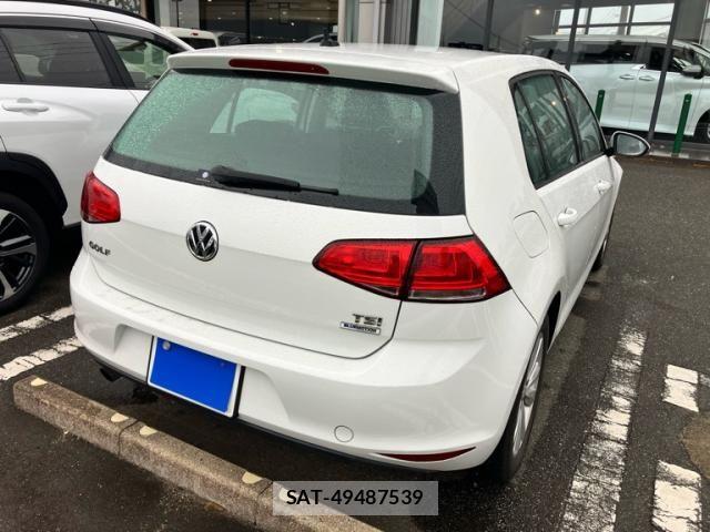 VolksWagen GOLF 2015-09 8882963-2