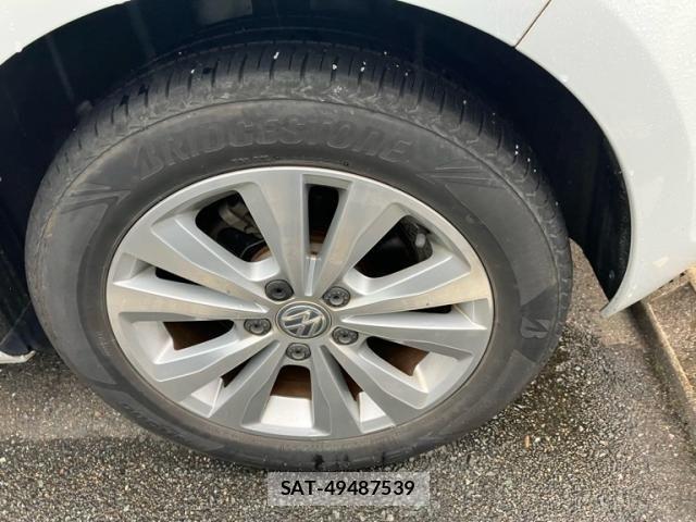VolksWagen GOLF 2015-09 8882963-4