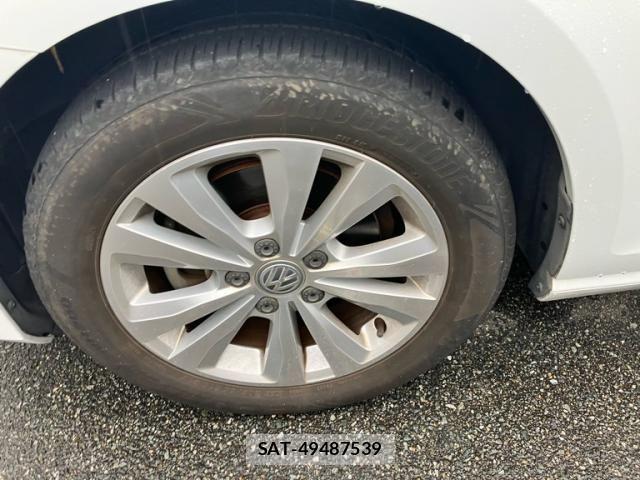 VolksWagen GOLF 2015-09 8882963-5