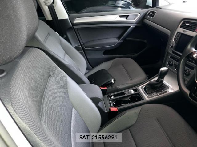 VolksWagen GOLF 2016-11 8882960-15