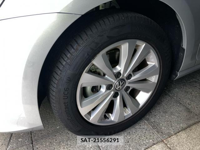 VolksWagen GOLF 2016-11 8882960-6