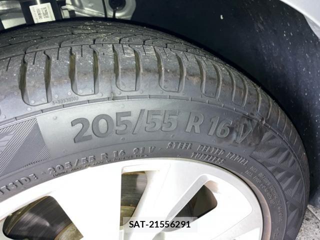 VolksWagen GOLF 2016-11 8882960-7