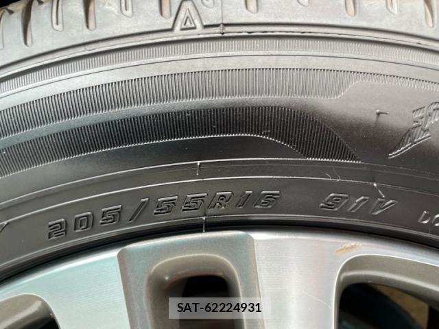 VolksWagen GOLF 2010-01 8882965-12