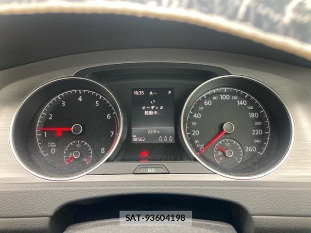 VolksWagen GOLF 2015-10 8882962-17