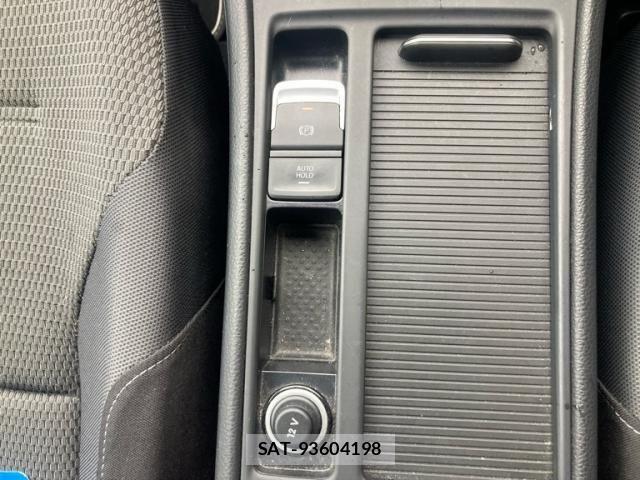 VolksWagen GOLF 2015-10 8882962-19