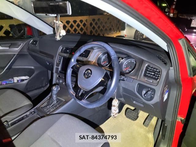 VolksWagen GOLF 2016-05 8884607-10