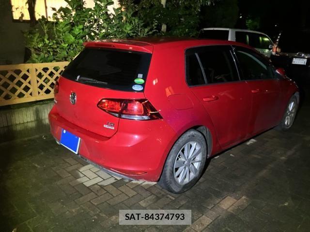 VolksWagen GOLF 2016-05 8884607-2