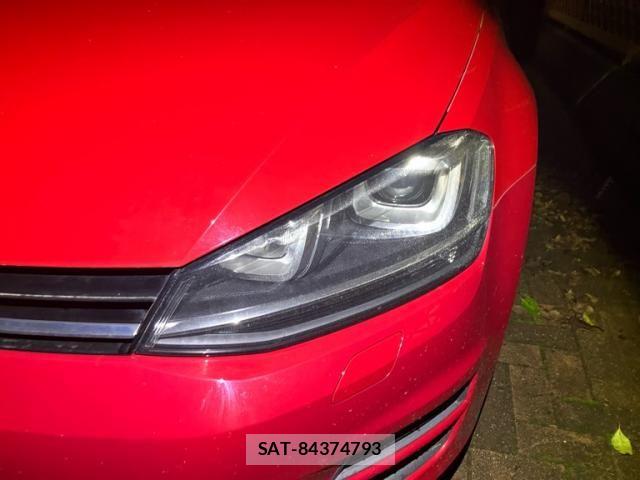 VolksWagen GOLF 2016-05 8884607-4