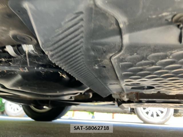 VolksWagen GOLF 2012-09 8884610-9