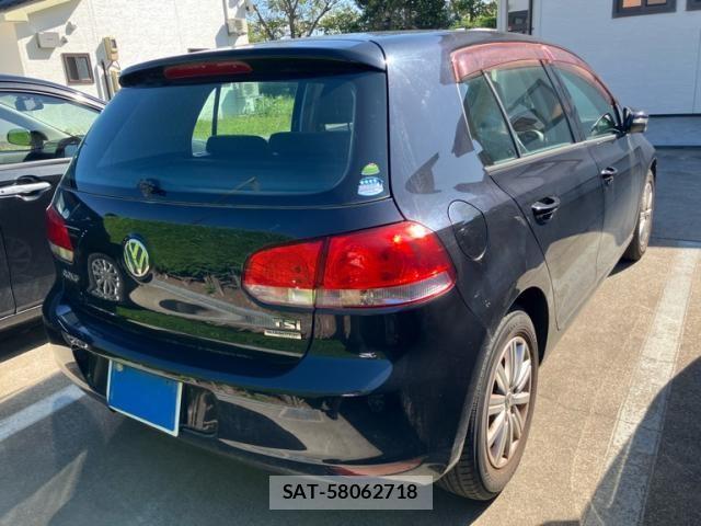 VolksWagen GOLF 2012-09 8884610-3