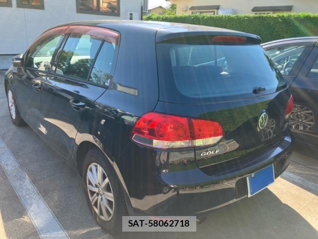 VolksWagen GOLF 2012-09 8884610-5