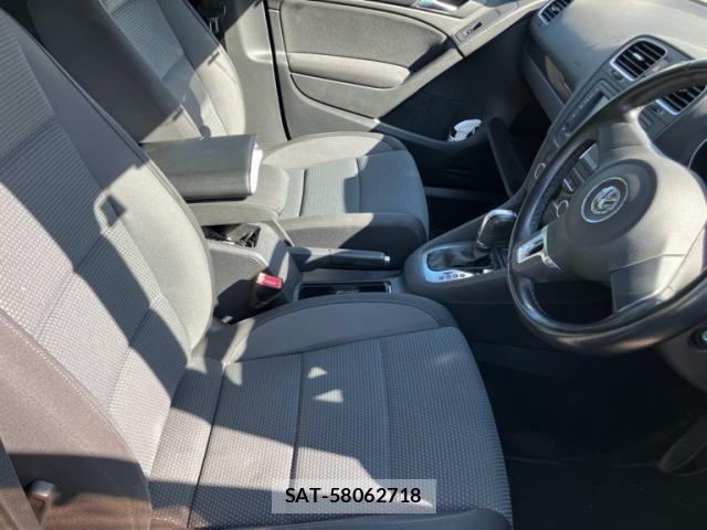 VolksWagen GOLF 2012-09 8884610-6