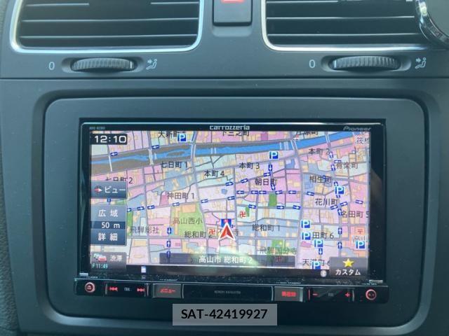 VolksWagen GOLF 2011-12 8884609-18