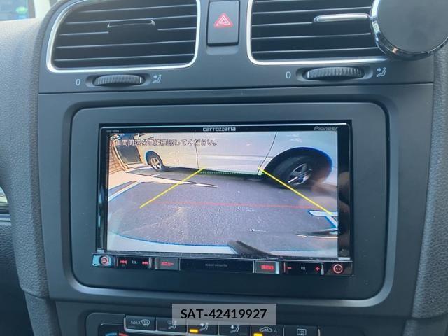 VolksWagen GOLF 2011-12 8884609-23
