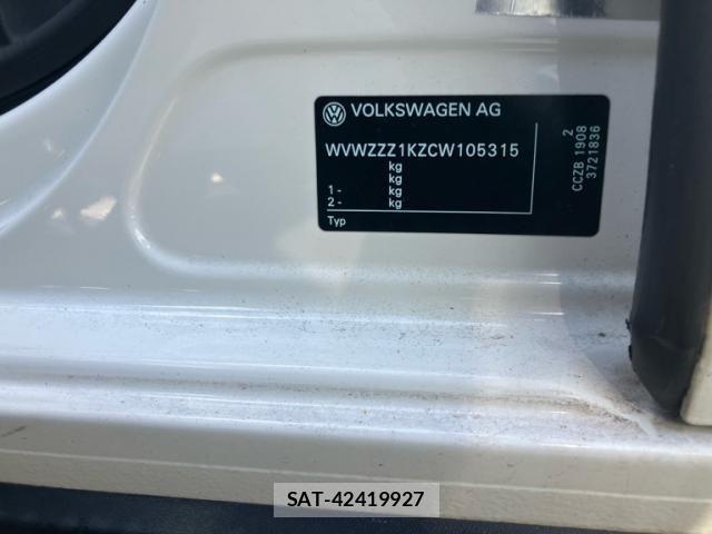 VolksWagen GOLF 2011-12 8884609-26