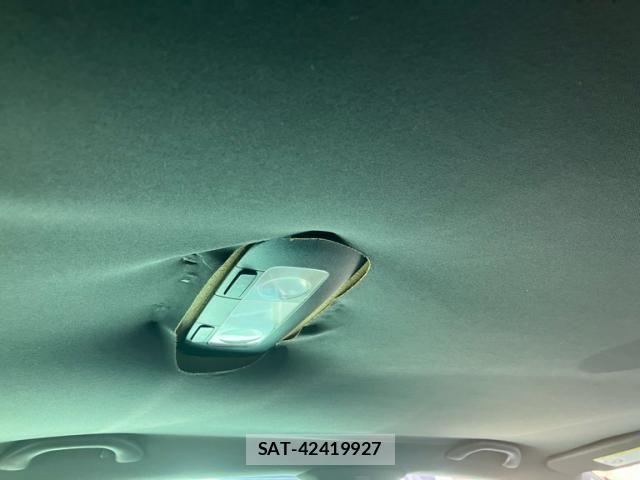 VolksWagen GOLF 2011-12 8884609-28