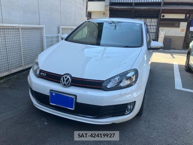 VolksWagen GOLF 2011-12 8884609-2