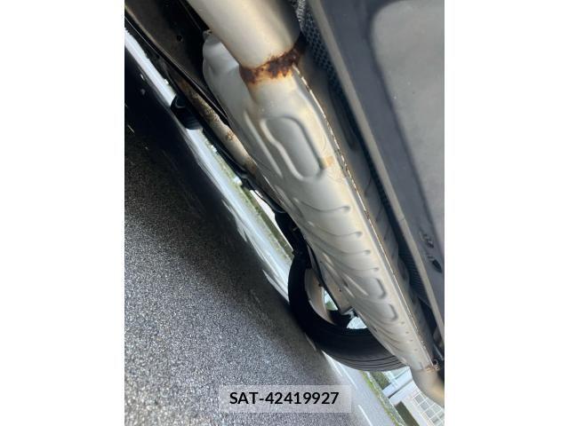VolksWagen GOLF 2011-12 8884609-6