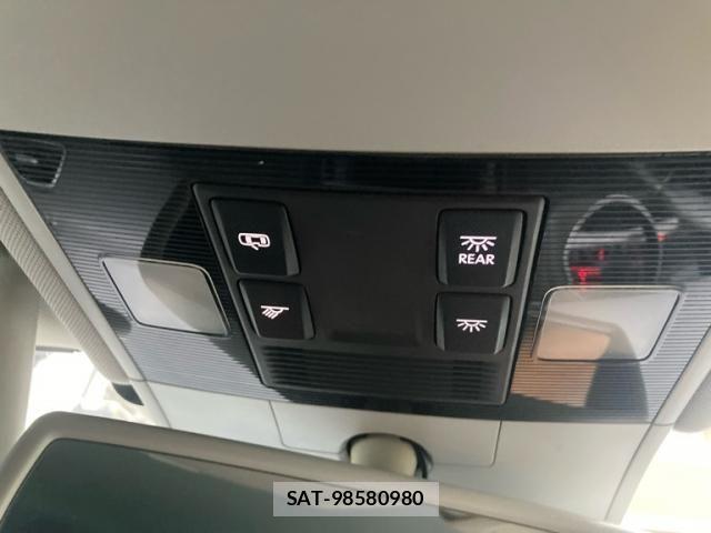 VolksWagen GOLF 2013-06 8884608-14
