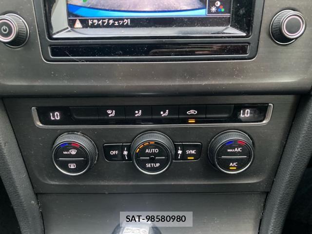 VolksWagen GOLF 2013-06 8884608-16