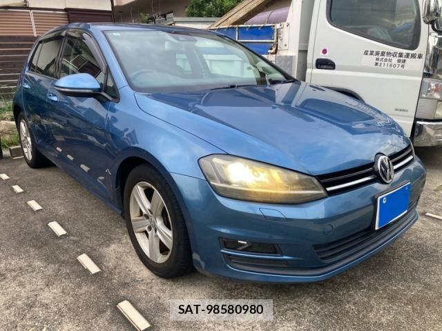 VolksWagen GOLF 2013-06 8884608-1