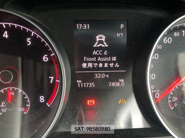 VolksWagen GOLF 2013-06 8884608-21