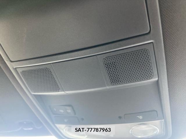 VolksWagen GOLF 2011-06 1415569-17