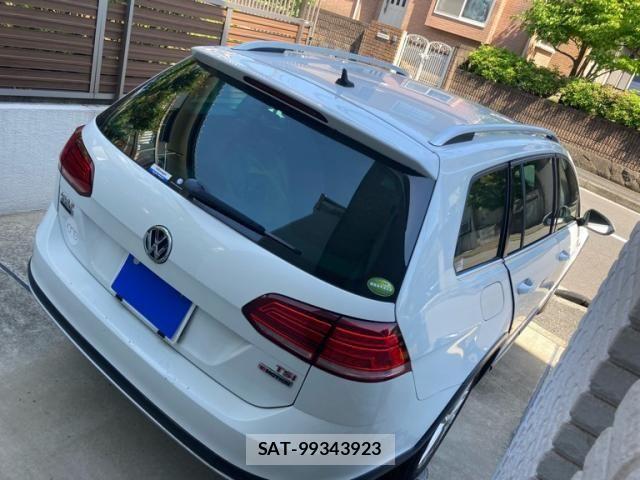 VolksWagen GOLF ALLTRACK 2017-11 6915359-5