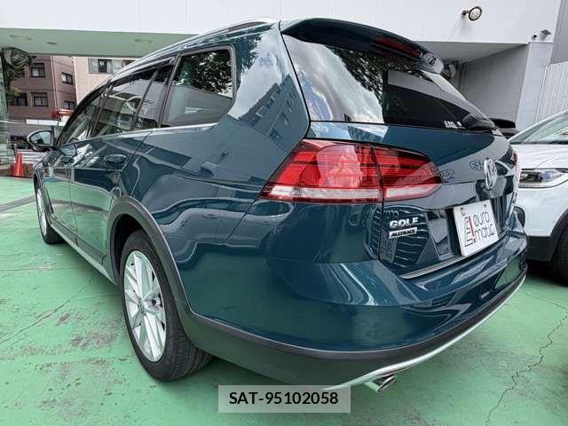 VolksWagen GOLF ALLTRACK 2018-03 7621321-10