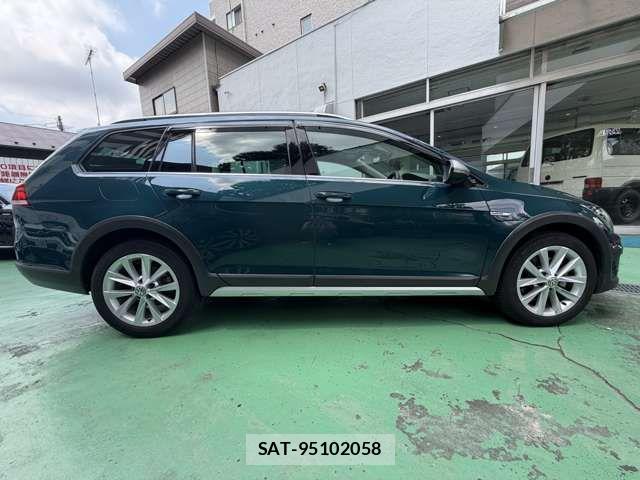 VolksWagen GOLF ALLTRACK 2018-03 7621321-12