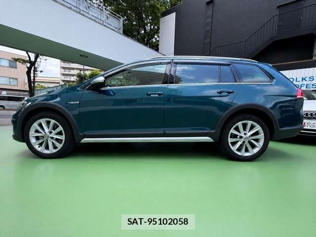 VolksWagen GOLF ALLTRACK 2018-03 7621321-2
