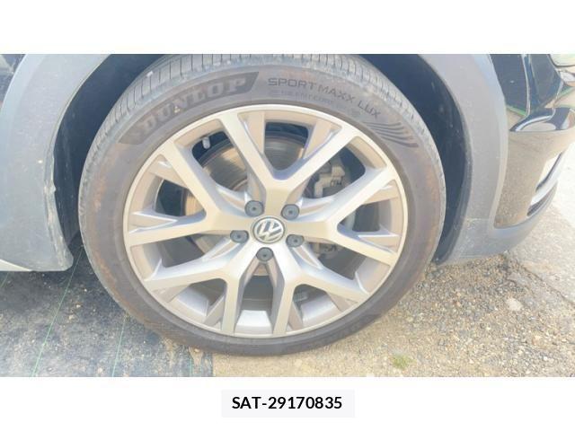 VolksWagen GOLF ALLTRACK 2016-08 7880473-14