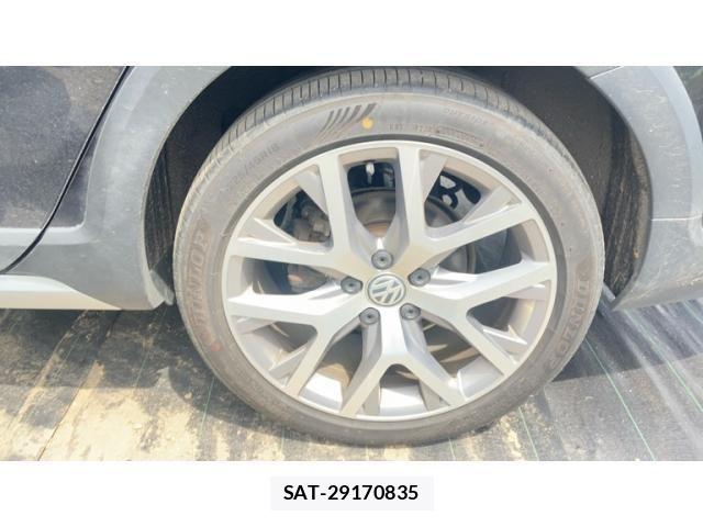 VolksWagen GOLF ALLTRACK 2016-08 7880473-16