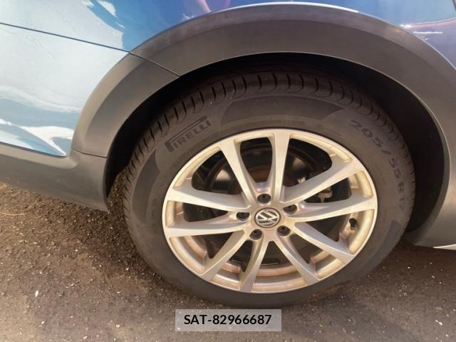 VolksWagen GOLF ALLTRACK 2015-08 7880475-6