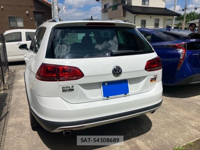 VolksWagen GOLF ALLTRACK 2016-02 7964384-2