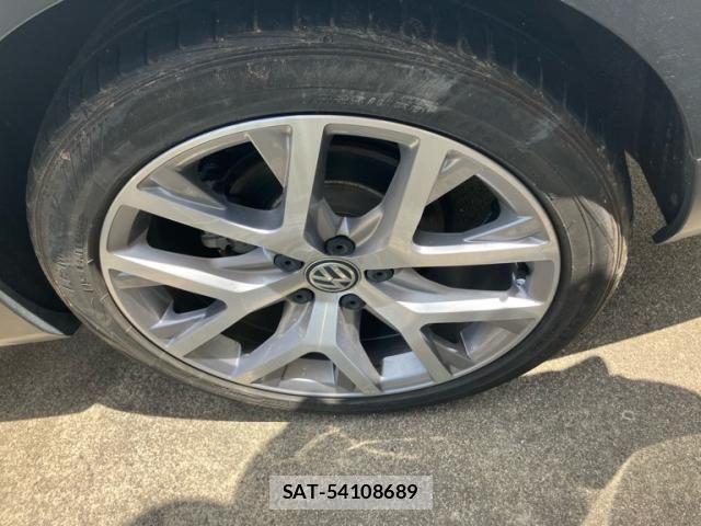 VolksWagen GOLF ALLTRACK 2016-02 7964384-6