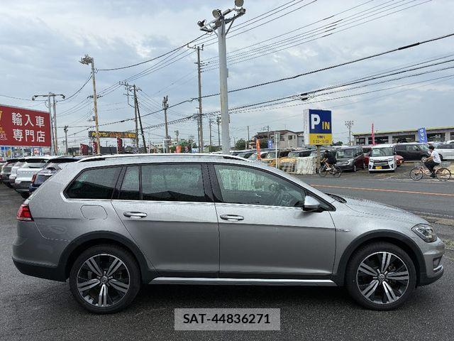 VolksWagen GOLF ALLTRACK 2017-05 8039172-22
