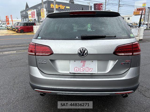VolksWagen GOLF ALLTRACK 2017-05 8039172-23