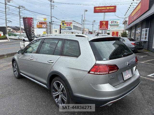 VolksWagen GOLF ALLTRACK 2017-05 8039172-24