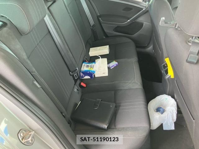 VolksWagen GOLF ALLTRACK 2016-06 8458769-16