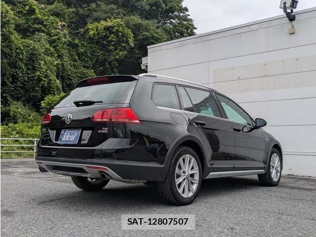 VolksWagen GOLF ALLTRACK 2017-02 8832493-4