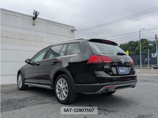 VolksWagen GOLF ALLTRACK 2017-02 8832493-6