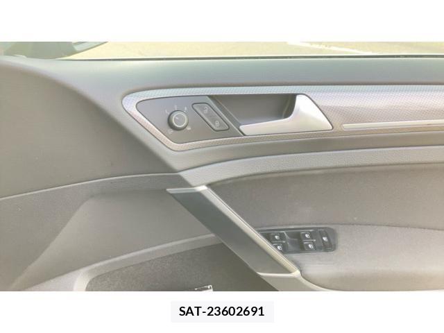 VolksWagen GOLF ALLTRACK 2016-03 8884612-15