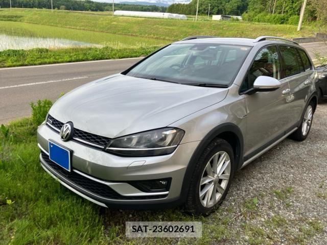 VolksWagen GOLF ALLTRACK 2016-03 8884612-1
